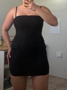Windsor Black Spaghetti-Strap Sheath Dress